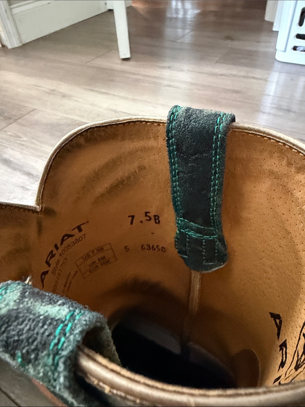 Women’s Western Cowboy Boots - Picture 5 of 5